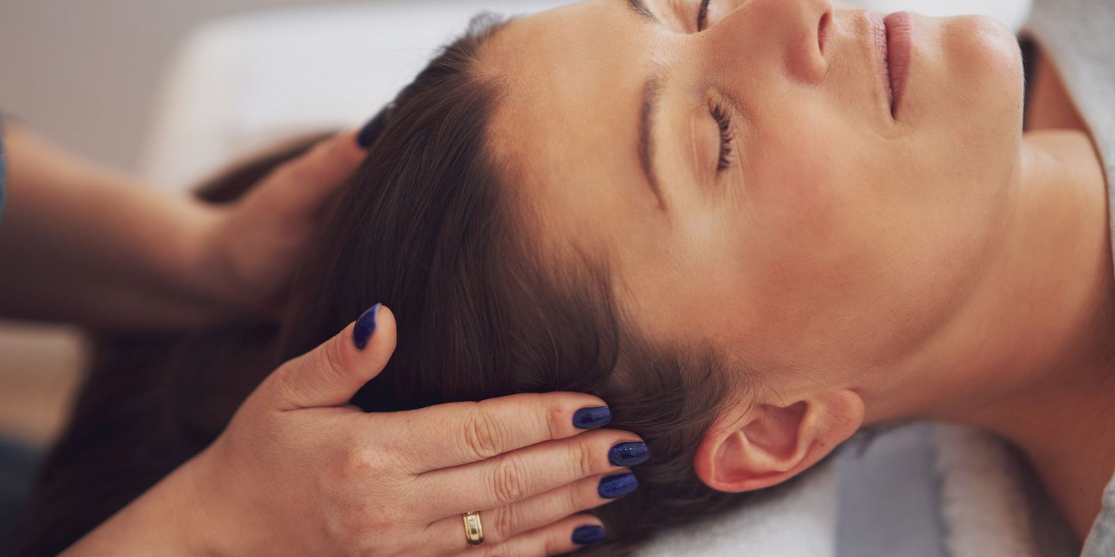 Transform Your Hair: Daily Scalp Massages with Batana Oil